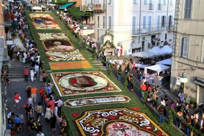 Фестиваль цветочных ковров