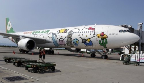 Авиалинии Hello Kitty