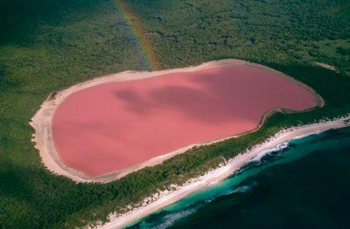 8 самых потрясающих в мире розовых озёр
