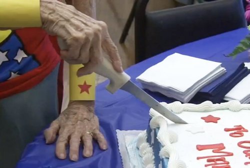 Мэри Коттер — 103-летняя Чудо-Женщина (2 фото + видео)