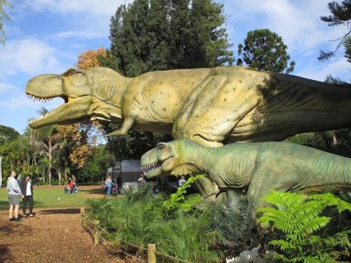ТОП-10: Невымершие мифы о динозаврах