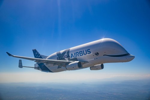 "Кит в небе": самолёт Airbus, похожий на белуху, совершил свой первый полёт (5 фото)