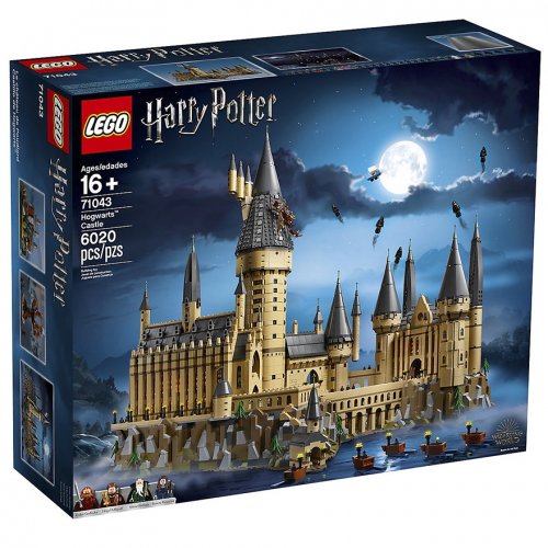 Компания LEGO анонсировала выпуск своего второго по величине набора: замок Хогвартс из "Гарри Поттера" (9 фото)