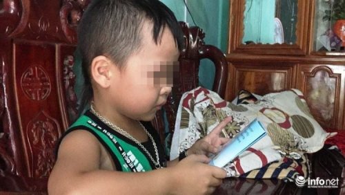 Этот 5-летний ребенок из Вьетнама превосходно владеет английским языком, а свой родной почти не знает (фото + 2 видео)