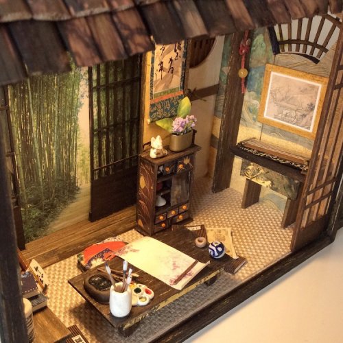 Миниатюрные копии японских домов, выполненные с такой тщательностью, что вы почувствуете себя Гулливером, заглядывающим в окна (13 фото)