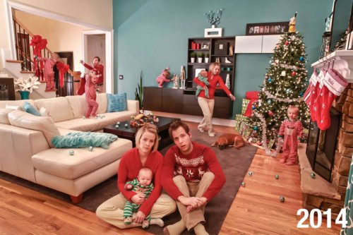 Семья каждый год делает "реалистичные" рождественские открытки вместо традиционных, и по мере взросления детей они становятся всё безумнее (5 фото)