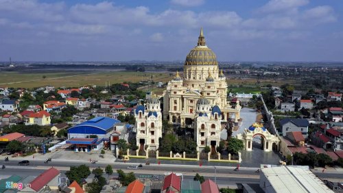 Вьетнамский бизнесмен строит себе дворец, в котором не постеснялась бы жить сама королева Великобритании (5 фото + видео)