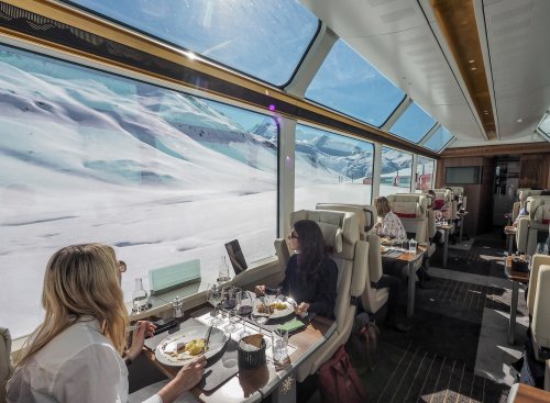 Как выглядит путешествие в «превосходном классе» поезда Glacier Express