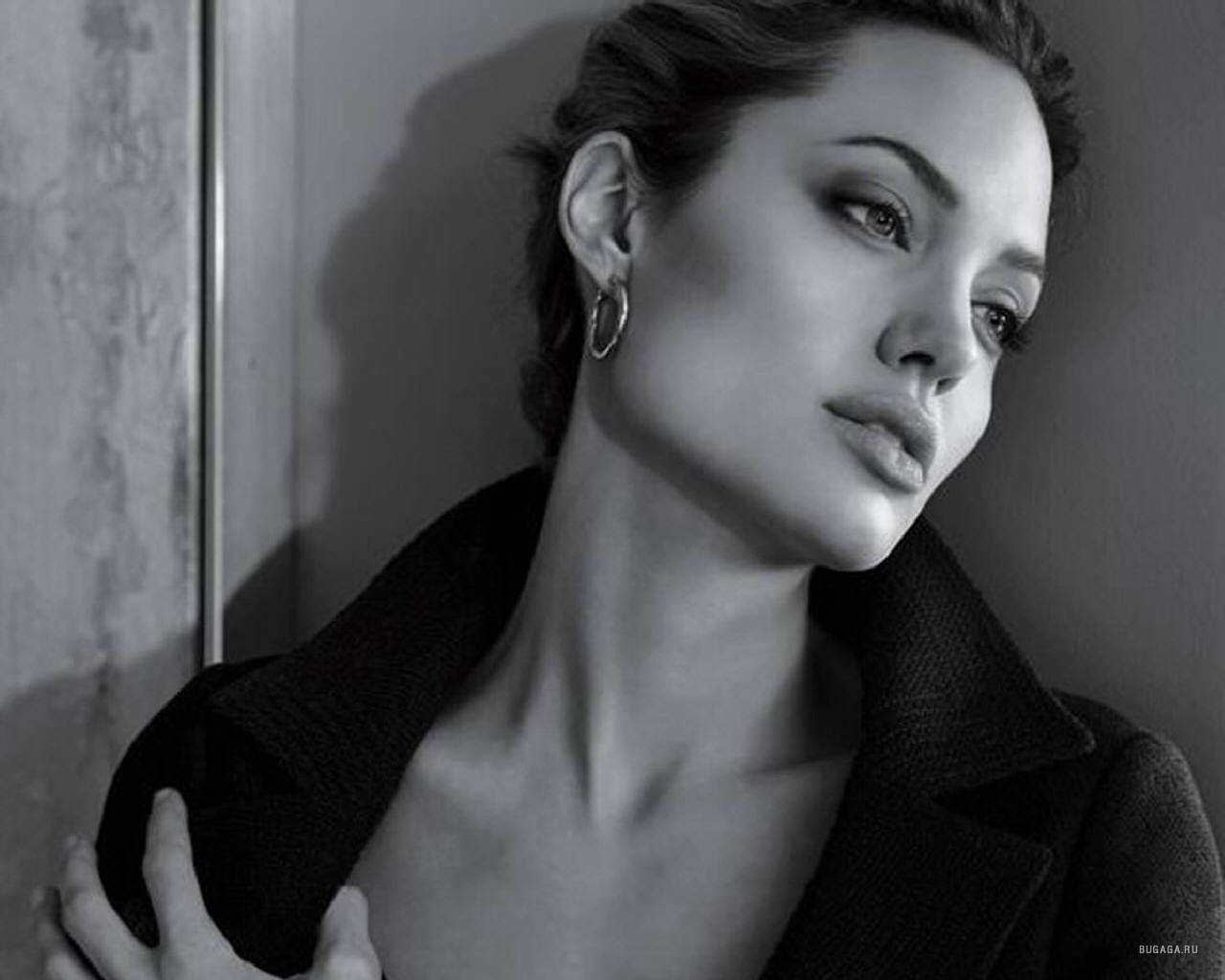 Анджелина Джоли 1975
