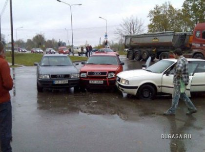 Три Audi попали в аварию