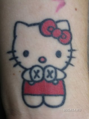 Тематические Татуировки: Hello Kitty (42 картинки)