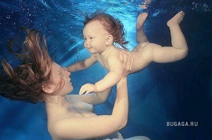дети под водой