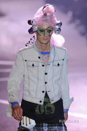 Мужская коллекция одежды от Джона Гальяно. Весенне-летний сезон 2009.