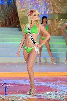 Мисс Вселенная - 2008 "Конкурс в купальниках"