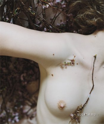 Женское тело от Sophie Pawlak и Sabine Schoenberger
