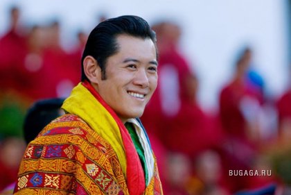 В Бутане короновали нового короля