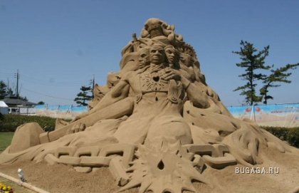 Всемирный фестиваль песчаной скульптуры в Tottori
