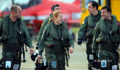 Первая женщина в пилотажной группе ВВС Великобритании
