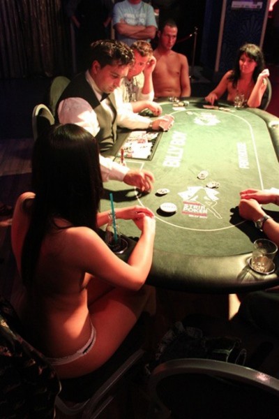 Казино на раздевание играть бесплатный покер онлайн с регистрацией