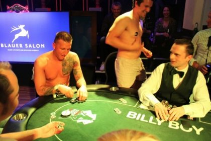 Чемпионат по покеру на раздевание