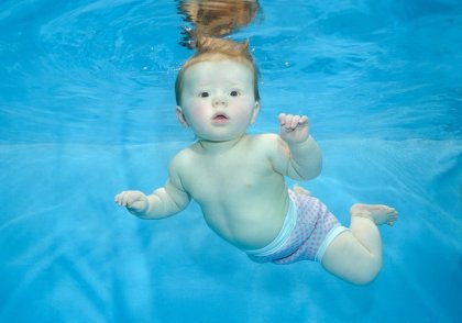 Учим детей плавать