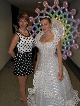 Странные свадебные платья