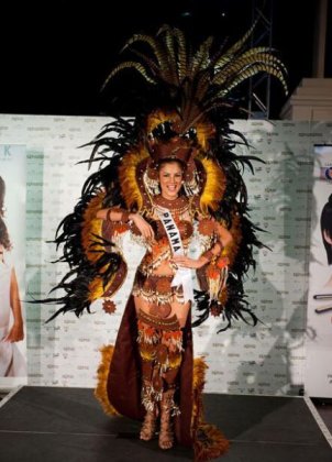 Мисс Вселенная 2010: национальные костюмы