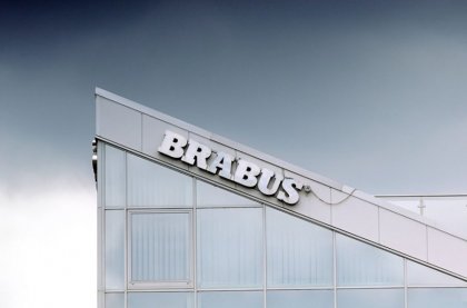 Фото-экскурсия в автомастерскую Brabus