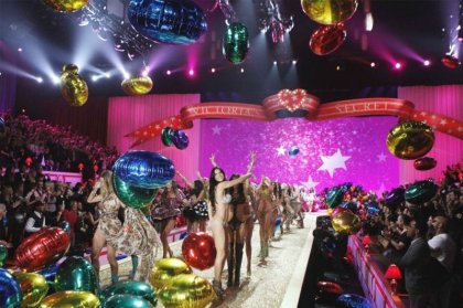 Шоу-показ Victorias Secret 2010