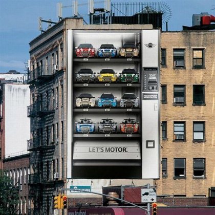Креативная реклама на стенах