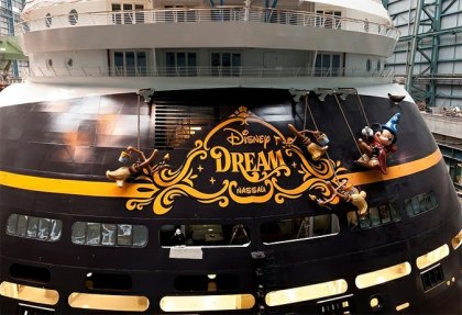 Круизный лайнер Disney Dream спустили на воду!
