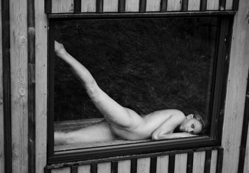Эротические фотографии от Lukas Dvorak