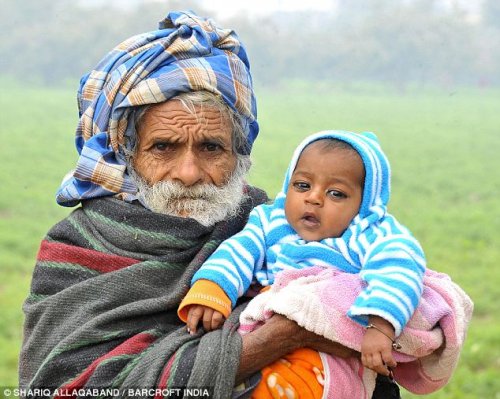 94-летний индус стал старейшим в мире отцом