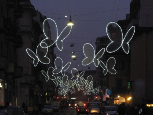 Бабочки на улицах Милана