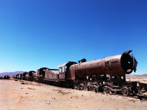 Кладбище поездов в Боливии