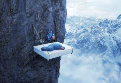 А вы знаете как спят альпинисты?