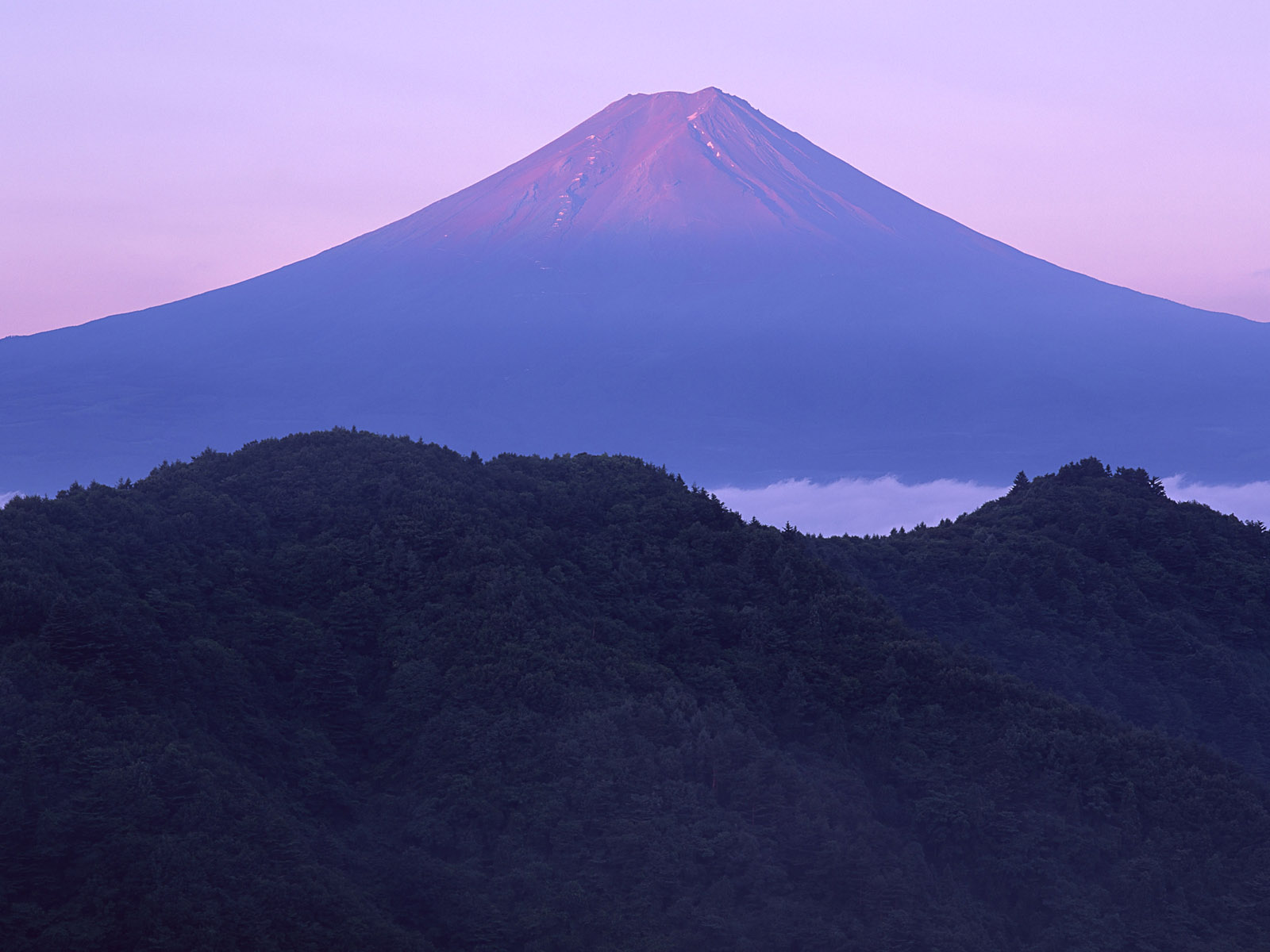 Япония вулкан Фудзияма извержение