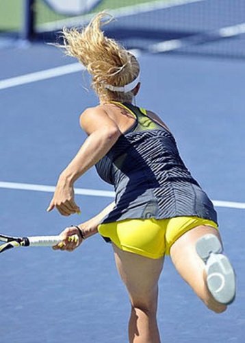 Теннисные попки (35 фото)