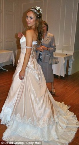 Одержимость свадебными платьями