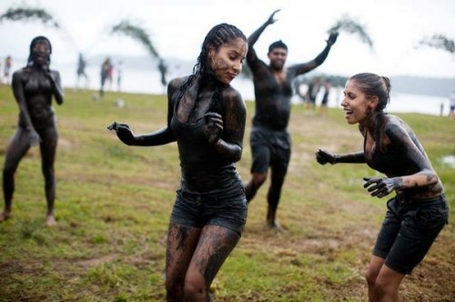 Фестиваль грязи в Бразилии (2011)