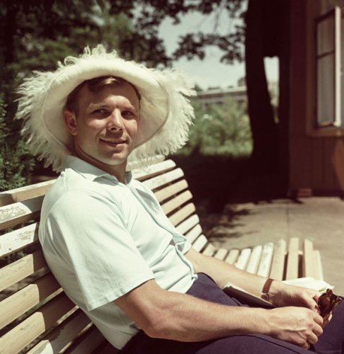 12 лучших фотографий Юрия Гагарина