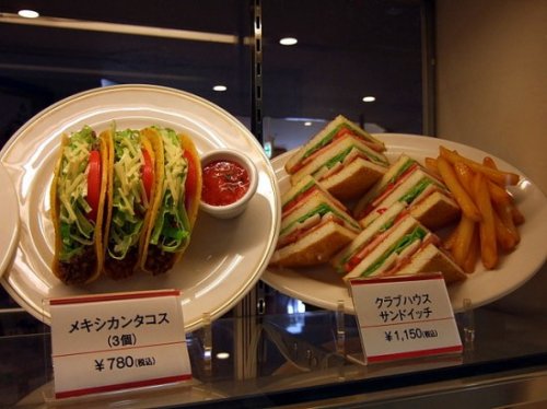 Пластиковая еда в ресторанах Японии