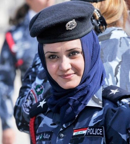 Девушки-полицейские со всего мира