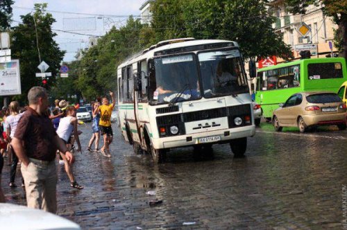 Мокрый флэшмоб в Харькове