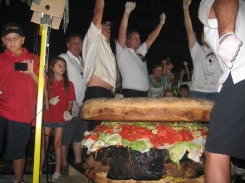 Самый большой в мире гамбургер