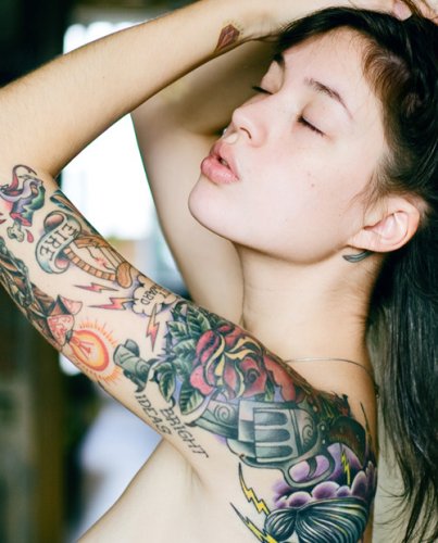 Горячие девушки с татуировками