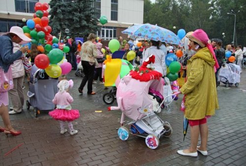 Парад детских колясок