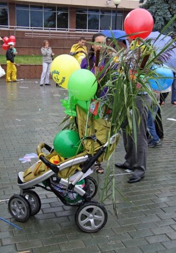 Парад детских колясок