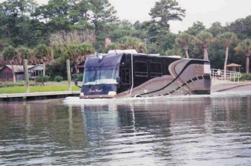 Автобус-яхта