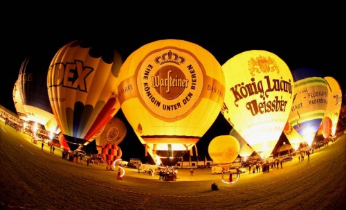 Шоу воздушных шаров Warsteiner International Hot Air Balloon Show